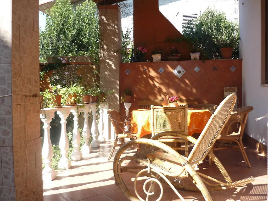 B&B Marino E Lily Baratili San Pietro 3*,  Italie