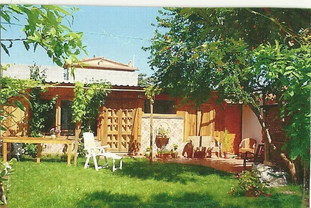 *** Couette-café B&B Marino E Lily Baratili San Pietro Italie
