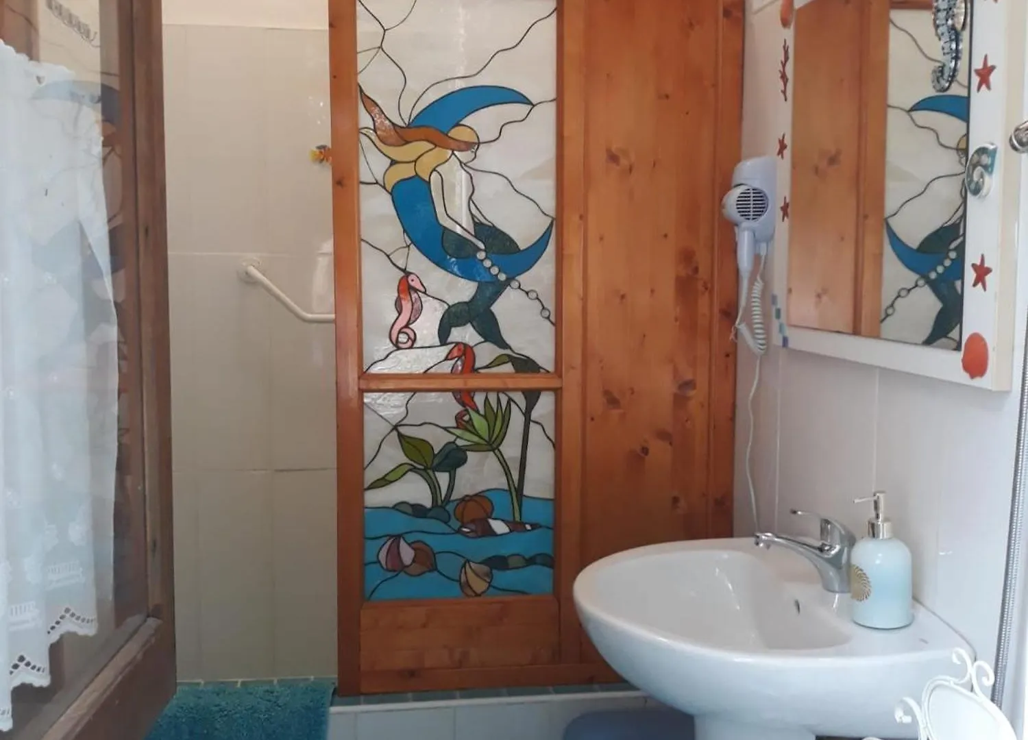 B&B Marino E Lily Baratili San Pietro 3*,  Italy